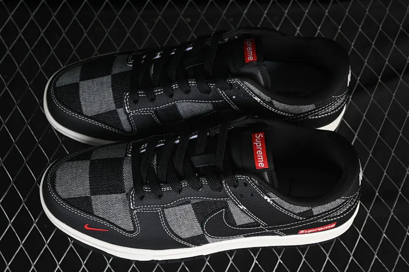 All categories Nk SB Dunk Series Nk SB Dunk Low High-end customized low-top sneakers Nike SB Dunk Low Sup co-branded black and gray style High-end customized low-top casual sneakers SC0601-462